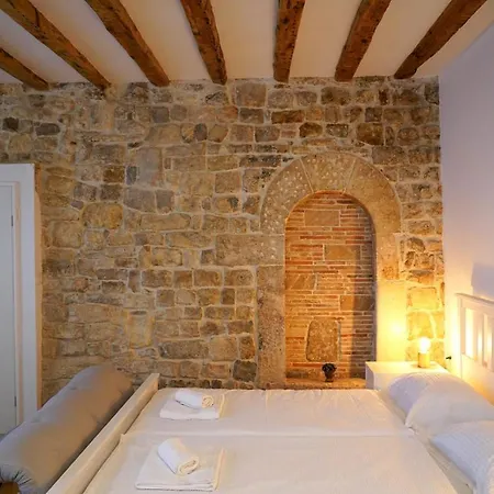 Romanic Palace Gostinjska kuća 4*